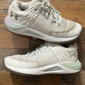 Under Armour HOVR block city sneakers Sz 6.5